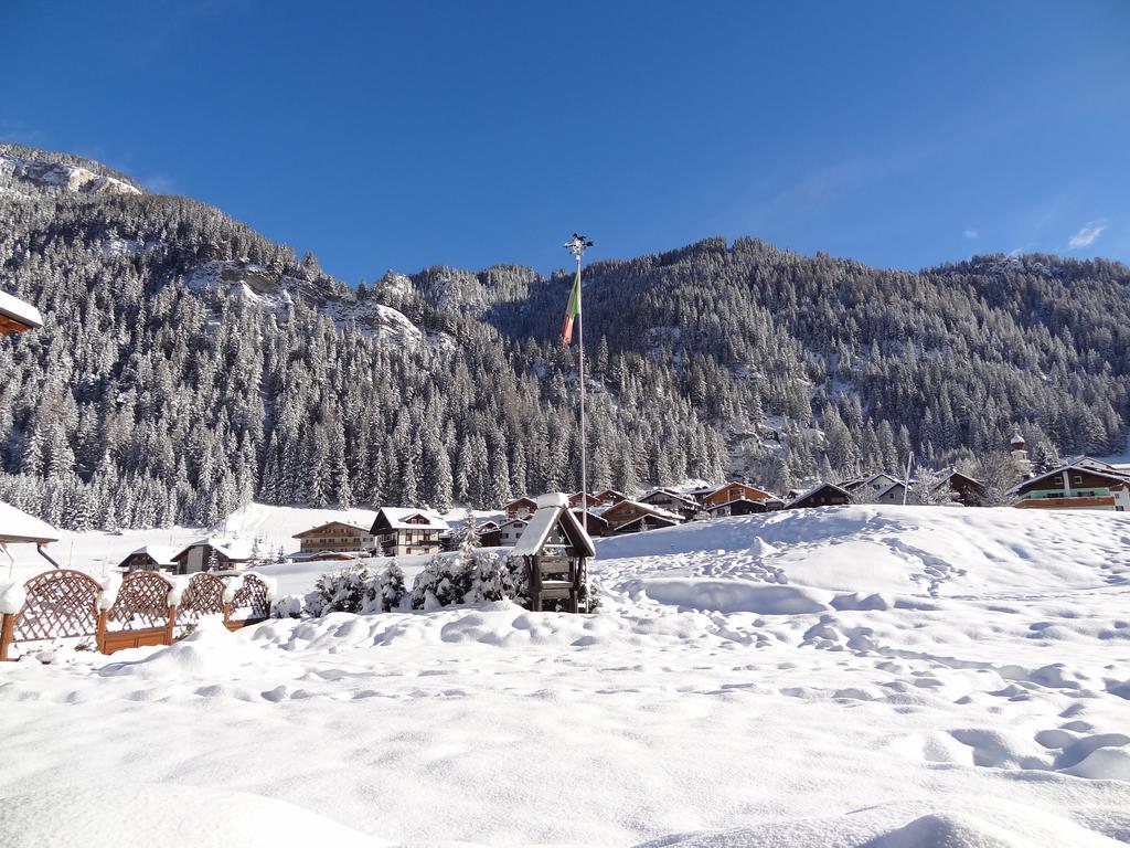 Chalet Pineta Relax Location カナツェーイ エクステリア 写真
