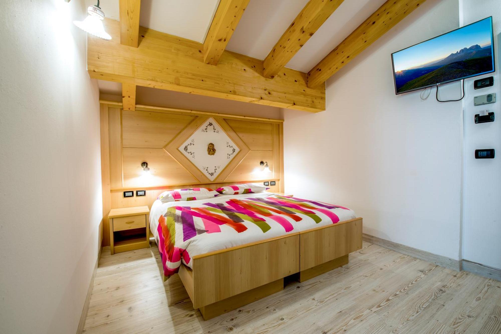 Chalet Pineta Relax Location カナツェーイ エクステリア 写真